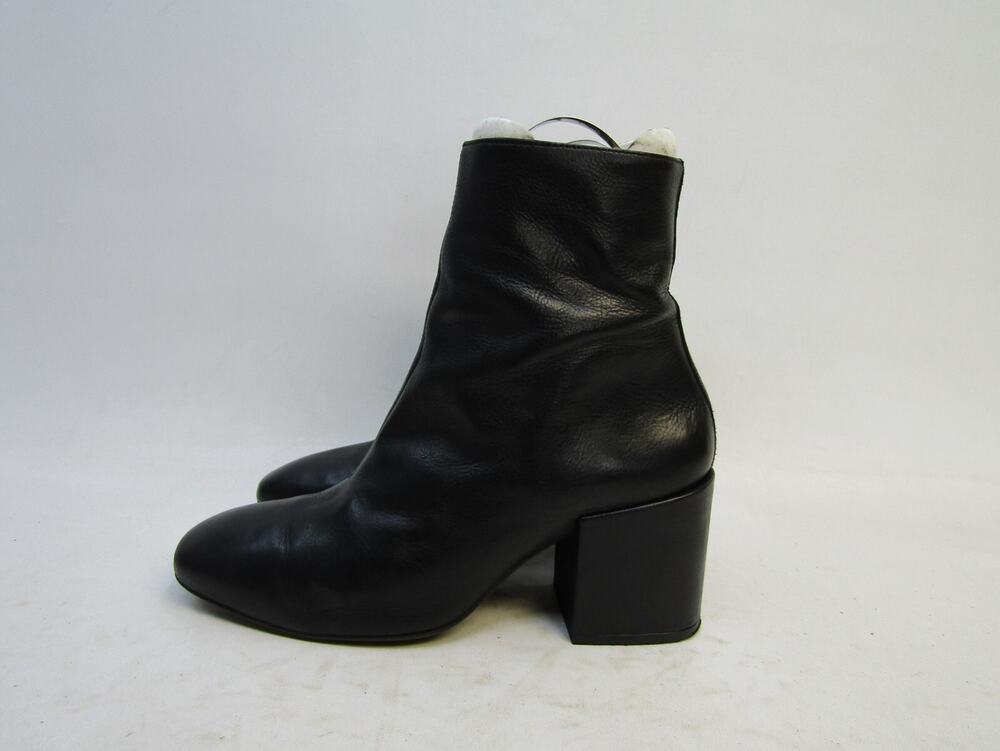 Free People Womens Size 40 EUR Black Leather Zip Ankle Boots
